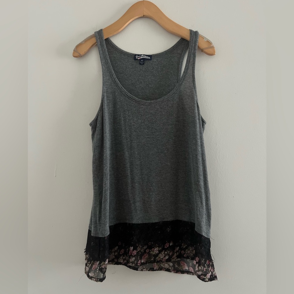 Vintage Y2K Freshman Gray Tank W/ Floral & Lace Detail Sz XS